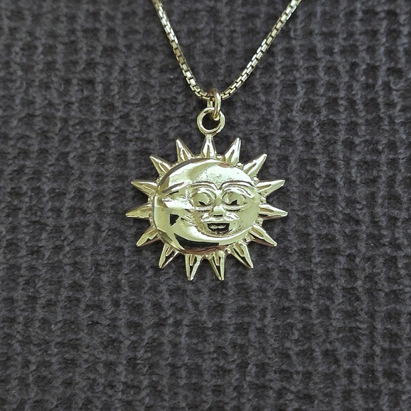 Mia Fiore Embossed Gold💛 Crescent Moon🌙 and Sun☀️ Adjustable Slide Necklace - Picture 16 of 16